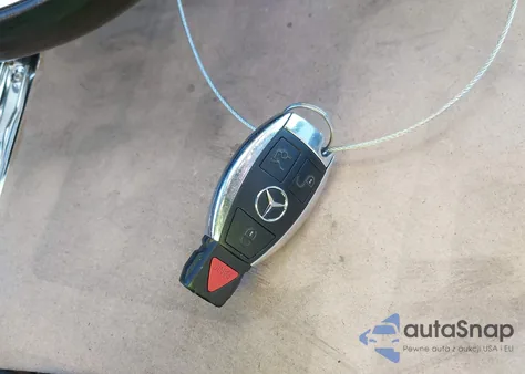 2015 Mercedes-Benz S 550 z USA, uszkodzony, nr VIN WDDUG8CB5FA182361